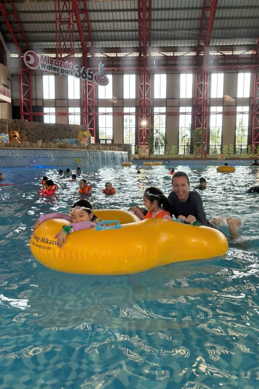 Mikazuki Water Park